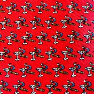 Vineyard Vines Martha's Vineyard Collection Martini & Cigar Tie 100% Silk